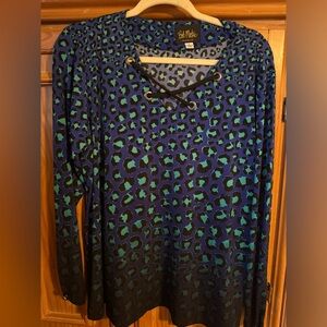 BOB MACKIE Blue Cheetah Print Top- EUC!